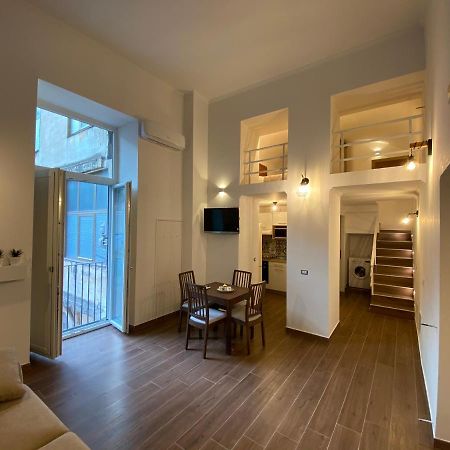 Silvi'S House Apartment Napoli Bagian luar foto