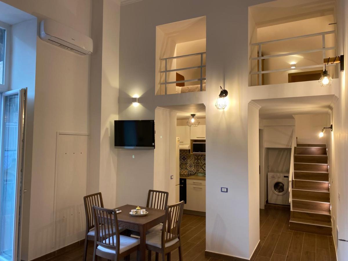 Silvi'S House Apartment Napoli Bagian luar foto