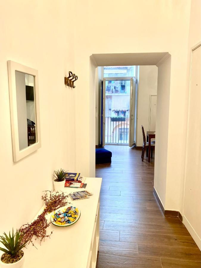 Silvi'S House Apartment Napoli Bagian luar foto